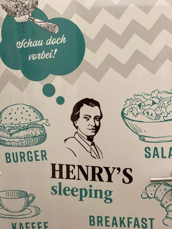 ウルム Henriettas Sleepingホステル エクステリア 写真