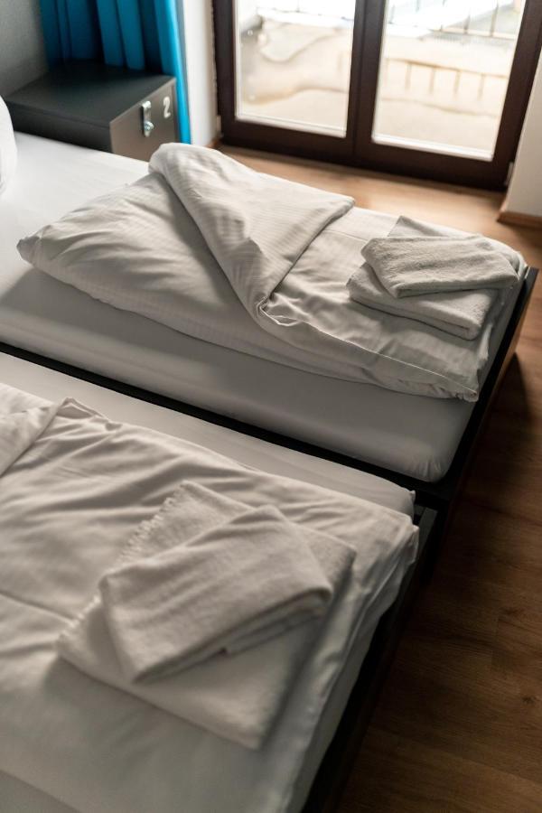 ウルム Henriettas Sleepingホステル エクステリア 写真